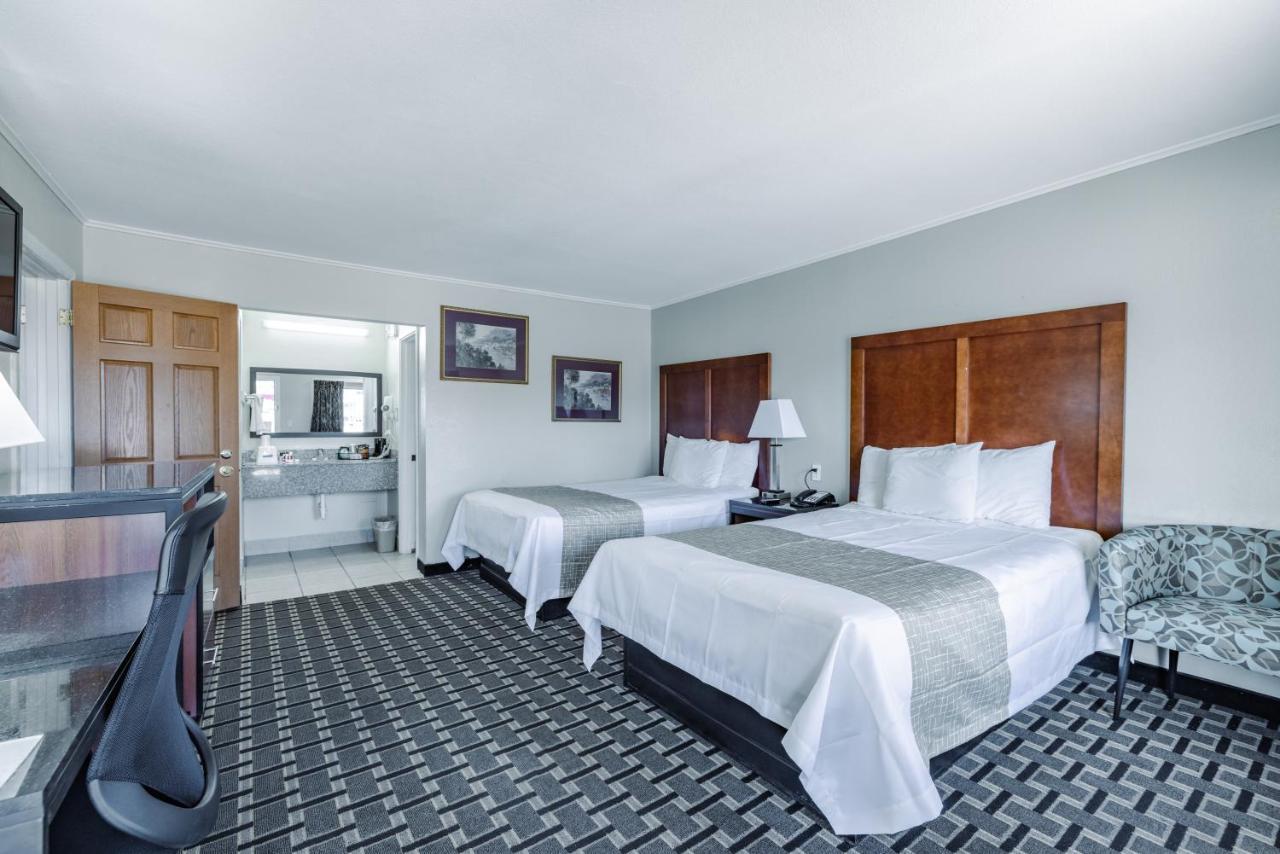 Travelodge By Wyndham Jackson I-40 Exit 82 Exterior photo